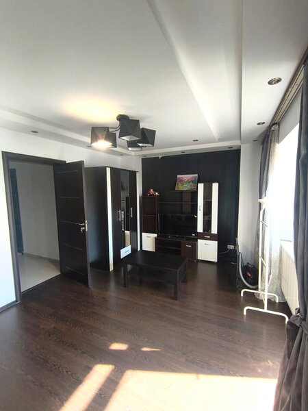 Piata Sudului, Berceni, apartament 2 camere, loc parcare inclus, 490 EUR